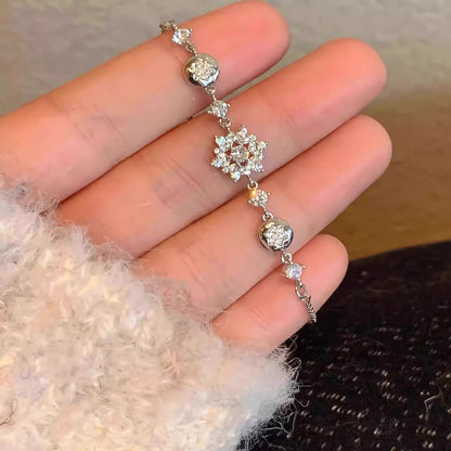 t Sparkling Zircon Flower Bracelet