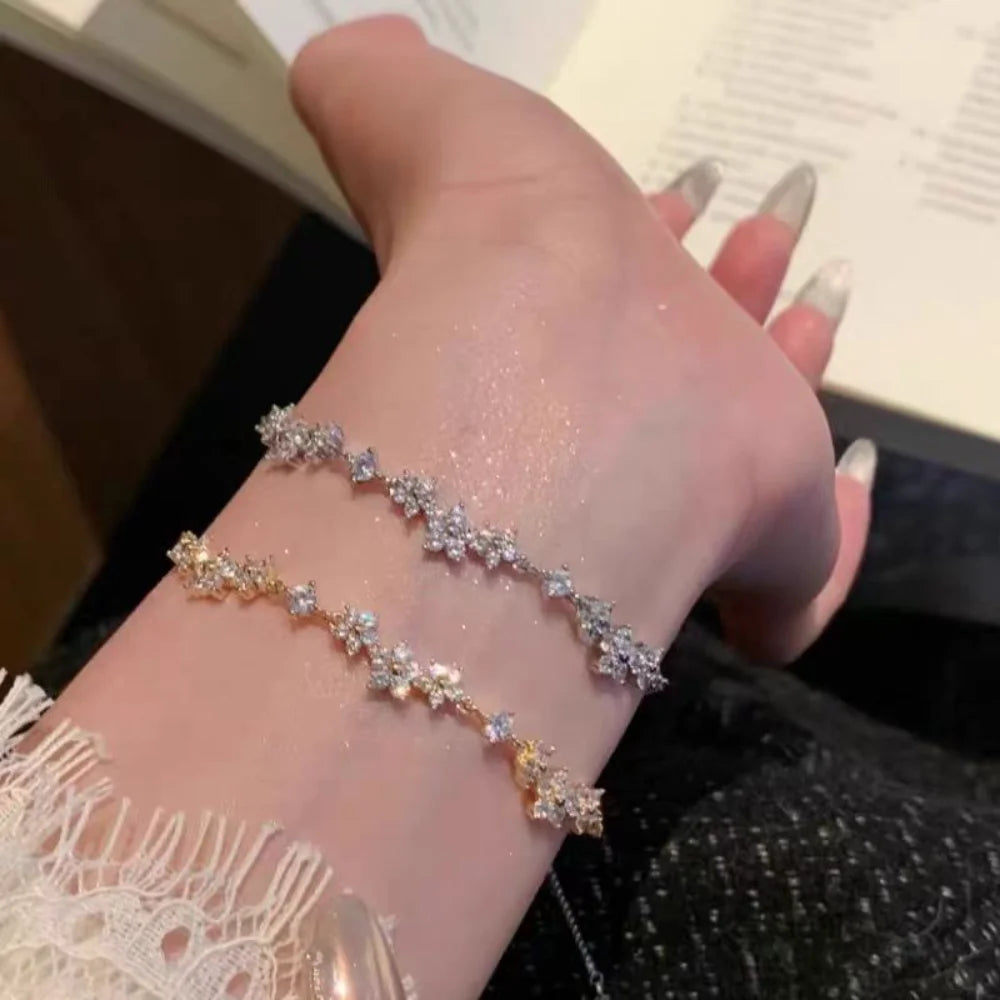 t Sparkling Zircon Flower Bracelet