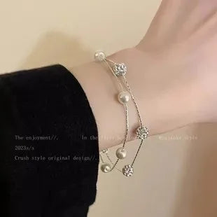 t Sparkling Zircon Flower Bracelet
