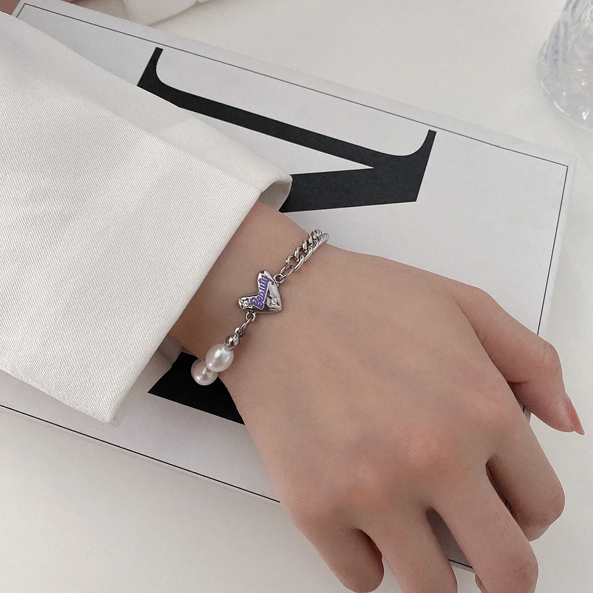 t Sparkling Zircon Flower Bracelet
