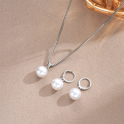 Elegant Imitation Pearl Pendant